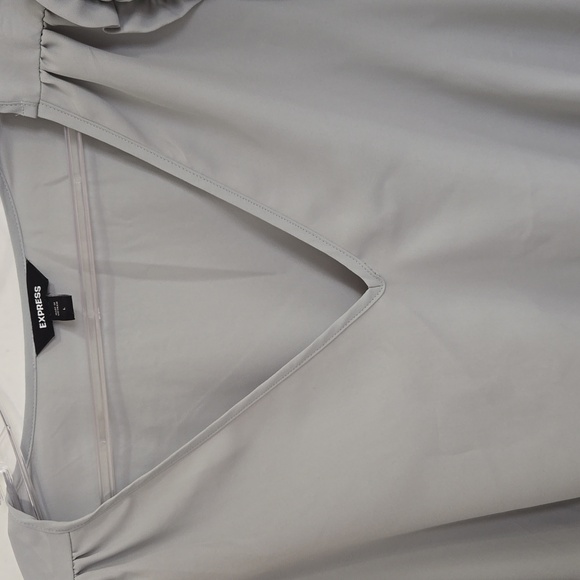 Express womens blouse - Picture 3 of 10